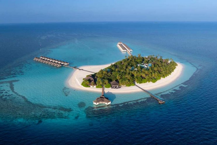 Angaga Island Resort & Spa